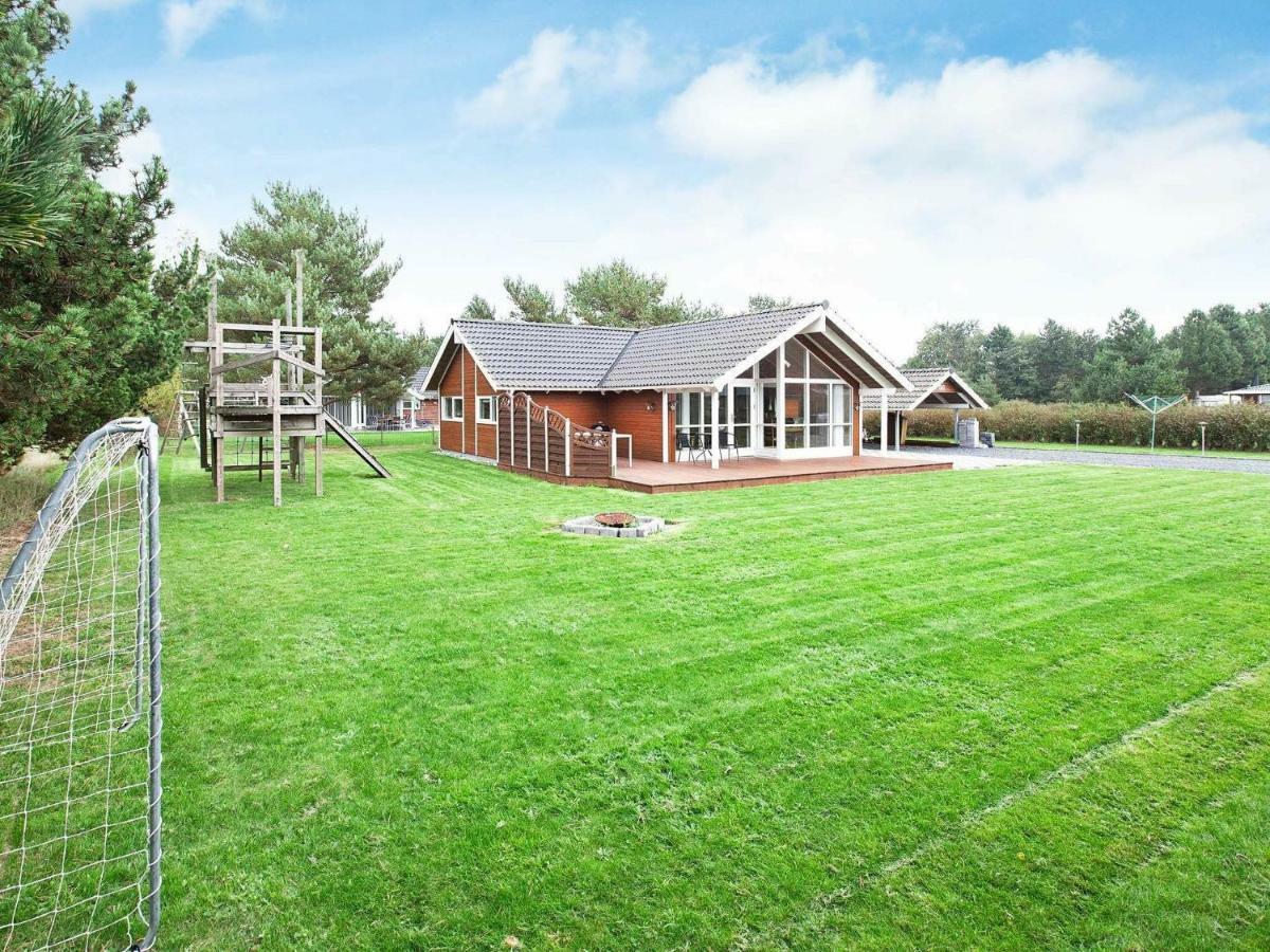 Three-Bedroom Holiday Home In Rodby 38 Kramnitse Exterior photo